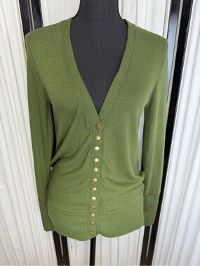 Zenana Outfitters Olive Green V-Neck Cardigan with Gold Snap front